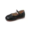 Zapatos pequeños de cuero con suela blanda para niños, primavera 2025, nueva versión coreana de zapatos Mary Jane, zapatos de niña, zapatos de princesa de moda