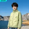 Nueva Chaqueta de Plumón Patchwork Otoño/Invierno 2026 para Niños Niñas Uniforme Escolar Capa Interior Cuello Alto Ropa de Abrigo Cálida Directo de Fábrica