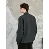 Suéter japonés de manga larga artístico y a la moda estilo Harajuku, con un diseño relajado y minimalista, perfecto para crear un look chic y versátil sin esfuerzo.