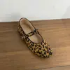 Zapatos Planos de Gamuza con Estampado de Leopardo para Mujer, Primavera/Verano 2026, Adecuados para Faldas, Zapatos Mary Jane Negros para el Trabajo