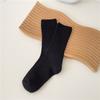 Calcetines de otoño e invierno de línea gruesa, estilo japonés, sencillos, retro, de color sólido, con pelo, estilo universitario artístico dulce para mujer.