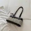 Bolsa de ombro de bolinhas de alta qualidade para mulheres, nova coleção outono/inverno 2026, bolsa de ombro estilosa, bolsa de mão fashion, pequena bolsa tote
