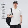Ropa de Hombre Xintang Camisa Polo Simple de Manga Corta para Hombre de Estilo Americano con Cuello de Cremallera y Artesanía de Silicona 3D