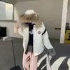 Parka de Invierno 2026 Nueva para Mujer Little Bear con Forro de Polar Estilo Coreano Engrosada Super Elegante Abrigo de Algodón