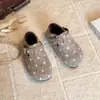 Zapatos Birkenstock para Niñas Estilo Japonés de Lunares Nuevas Llegadas Otoño/Invierno 2026 Zapatos Individuales para Niños Zapatos de Piel Forrados de Polar para Niños Zapatos de Algodón de Doble Capa