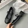 Zapatos Planos Plateados Bajos Estilo Ballet para Mujer, Nuevo Modelo Primavera 2026, Adecuados con Faldas, Zapatos Mary Jane Franceses, Zapatos Pequeños de Cuero