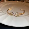 Pulsera Abierta de Cadena con Circonita Bañada en Oro Real Pulsera de Moda Simple Retro Europea y Americana Joyería de Lujo Ligero de Alta Gama para Mujeres