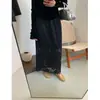 Estilo Novo Primavera/Verão 2026 Estilo Suave Saia de Renda com Cintura Elástica e Fenda, Design Vazado, Emagrecedora, Forrada, Saia de Comprimento Médio para Mulheres