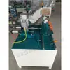 Máquina de Furação e Rosqueamento para Tábuas de Marcenaria, Máquina Compacta de Furação e Rosqueamento Tudo-em-Um, Máquina de Rosqueamento para Cabos de Mop e Vassoura