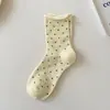 Calcetines de lunares con dobladillo enrollado para mujer, calcetines de media pantorrilla, calcetines largos ins de estilo japonés, absorbentes de sudor, simples y holgados, de moda para primavera y otoño, calcetines largos para estudiantes