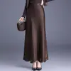 Elegante falda midi de satén con estampado quemado, corte recto para mujer, colección otoño/invierno 2026, tiro alto, favorecedora, a la moda y con una hermosa caída, falda larga de línea A