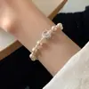 Pulseira de Pérolas Artificiais Suave e Versátil Estilo Francês para Mulheres, Luxo Leve Nicho Exquisite Temperamento Joia Simples de Alta Qualidade para Melhor Amiga