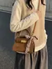 Bolsa de Mão Casual Elegante de Nicho Transversal para o Dia a Dia 2025 Bolsa de Ombro Vintage de Alta Qualidade