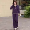 Conjunto deportivo casual juvenil de dos piezas para el otoño de mamá, modelo nuevo 2026, conjunto de sudadera con capucha de otoño para mediana edad y personas mayores