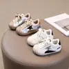 Zapatos de bebé para primavera y otoño, zapatos para caminar para bebés de 1 a 3 años para niñas, y zapatos deportivos para niños con suelas blandas, zapatos casuales para niños pequeños