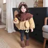 Conjunto de dos piezas de chaqueta de algodón engrosado y bufanda de punto para niñas estilo coreano invierno 2026, lindo conjunto de algodón