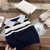 Conjunto Feminino 2026 Verão Novo Estiloso Colete de Tricô Polo Infantil e Saia Plissada Curta Conjunto de Duas Peças Tendência