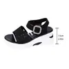 Sandalias deportivas de estilo europeo y americano con tallado hueco, hebilla cuadrada con diamantes brillantes, tira trasera y diseño de suela gruesa para aumentar la altura, para uso diario, zapatos de mujer transfronterizos