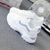 Torre Shoes Sapatos femininos respiráveis de verão para estudantes Tênis de malha para corrida Tênis femininos da moda para tiro na rua Sapatos brancos confortáveis de sola grossa