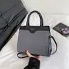 Bolsa de Mão Tendência Estilo Coreano de Alto Acabamento para Mulheres, Nova Moda Primavera 2026 Bolsa de Ombro de Grande Capacidade, Bolsa Quadrada Pequena para o Dia a Dia