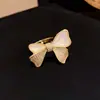 Anillo Abierto de Oro Real de 14K Electrochapado con Circonia en Forma de Lazo Lujo Accesible Anillo de Dedo Índice de Gama Alta Joyería de Mano Exquisita Elegante para Mujeres