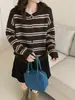 Cardigan de Tricô com Capuz Listrado Color Block Retrô para Mulheres, Novo para Outono/Inverno 2026, Estilo Casual Versátil Solto, Casaco Suéter