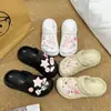 Estilo Girly Cuadros Rosas Estrella Tenedor Estrella Esponjoso Clog Desmontable Zapato DIY Encanto de Zapato de Dibujos Animados Lindos