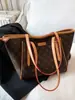 Transfronterizo 2025 Nueva Bolsa de Gran Capacidad para Mujer Popular de Moda Versátil Bolso de Hombro Textura Bolso Tote para Viajes Diarios Versátil