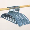 Percha de Plástico Antideslizante para Adultos de Hombro Ancho que No se Deforma para el Hogar, Estilo Espeso sin Marcas, Perchero para Ropa de Dormitorio de Estudiantes