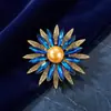 Broche de Perla de Marquesina de Cristal de Gama Alta, Elegante y Grácil, Broche para Ropa de Mujer, Versátil para Otoño e Invierno, Pin Fijo