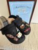 Zapatos con agujeros transfronterizos hebilla de zapato forro polar cuero negro kt accesorios flor de zapato y2k dulce estilo fresco hebilla de zapato creativa decoración diy desmontaje