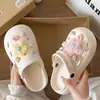 Zuecos de suela gruesa estilo Xiaohongshu color azul estrella de mar, populares zapatillas cerradas de EVA para dormitorio estudiantil, cómodas, que aumentan la altura, para mujer