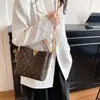 Bolso de Mano de Alta Gama Estilo Francés Transfronterizo para Mujer, Bolso Cubo de Hombro con Monograma en Forma de V de Lujo Ligero, Bolso Cruzado Popular para Salidas