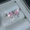 Brincos de Coração de Zircônia Rosa Líquido Estilo Doce Cool Design de Nicho Senso de Estilo Indiferente Coração Formato de Coração Personalidade Toque de Luxo Brinco