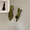 Sandálias de salto plataforma estilo coreano para mulheres, para usar no verão ao ar livre, novo modelo 2026, sapatos de salto alto com design estiloso, sandálias de camurça bico fino para mulheres