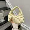 Bolso Estilo Coreano con Adornos de Pedrería Personalizados, Nuevo Modelo Verano 2026, Diseño de Color Sólido, Bolso de Hombro y Axila Moderno y Elegante