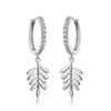 RAKOL Aretes de Moda Populares con Diseño de Nicho Europeo y Americano, Aretes Estrella Luna, Aretes Geométricos Transfronterizos de Zirconia