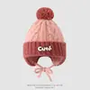 Gorro de punto trenzado con bloques de color estilo coreano para niños, protege orejas, gorro cálido de punto con pompón para otoño e invierno, para niños y niñas