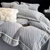 Novo conjunto de cama de quatro peças de veludo de leite espesso, quente e em relevo de alta qualidade, conjunto de três peças de lençol e capa de edredom de inverno de luxo leve