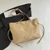 Bolso de Hombro y Mano Versátil de Textura de Alta Gama para Mujer 2025 Otoño Nuevo Bolso Tote de Gamuza Moda Ropa de Trabajo