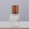 F094H Frasco Dispensador de Perfume Elegante Portátil 30ml 50ml Frasco de Vidro com Spray Substituição Frasco Vazio Nogueira