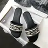 Sandalias Planas Florales de Moda Populares Estilo Nuevo Verano 2025 Moda para Exteriores Influencer Ins Sandalias de Playa para Mujer de Moda