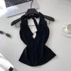 Top camisola sexy con cuello halter en V y espalda descubierta para mujer, estilo coreano de verano, ajuste ceñido que estiliza, con diseño calado, se puede usar como prenda exterior, top estilo chica hot