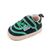 Zapatos Casuales para Bebé Estilo Coreano 0-1 Año Otoño Nuevos Zapatos para Bebé y Niño Pequeño Zapatos de Interior Color Sólido Zapatos Colgantes para Bebé BC2291