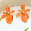 Joyería transfronteriza europea y americana: conjuntos de collares, aretes, pulseras y anillos florales de múltiples capas, incluyendo pulseras de estilo colgante y brazaletes