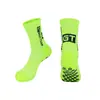 Calcetines de fútbol de entrenamiento profesionales para hombre, calcetines deportivos con planta de rizo, calcetines antideslizantes con puntos de goma, calcetines transpirables y absorbentes de sudor de media pantorrilla al por mayor