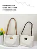 Bolso de mujer de gran capacidad, nuevo bolso de hombro versátil simple de otoño 2026, elegante bolso tote tipo cubo para la ciudad