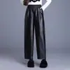 Calça Harem Estilosa de Couro PU 2026 Outono/Inverno Nova Chegada Calça de Pernas Largas de Cintura Alta com Caimento Calça Cropped Feminina para o Trabalho