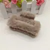 Presilha de Pelúcia Quadrada Média 9cm Garra Temperamento Cabeça Traseira Presilha Tubarão Outono e Inverno Adereços de Cabeça de Alta Qualidade Vendedores Presentes