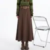 Color Melanoid Café Suede Felpa Media Falda Mujer Otoño Invierno Retro Cintura Alta Caída Dobladillo Grande Estampado de Letras Falda Larga Negro Color Sólido